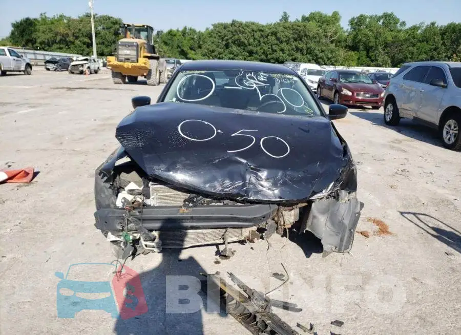 3VW167AJ0HM333825 Photo# 9