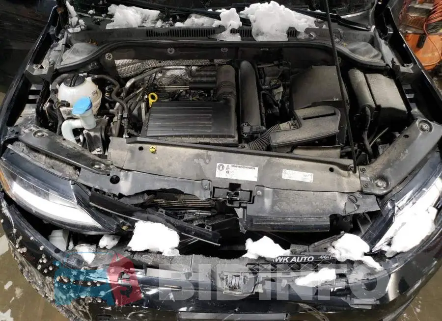 3VW2B7AJ4HM414164 Photo# 7