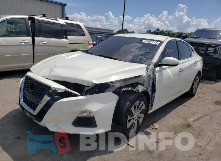 1N4BL4BV1KC116833 Photo# 2