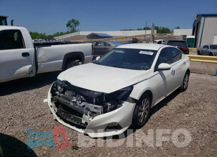 1N4BL4BV2LC158008 Photo# 2