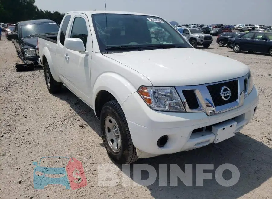 1N6BD0CT5JN763586 Photo# 1