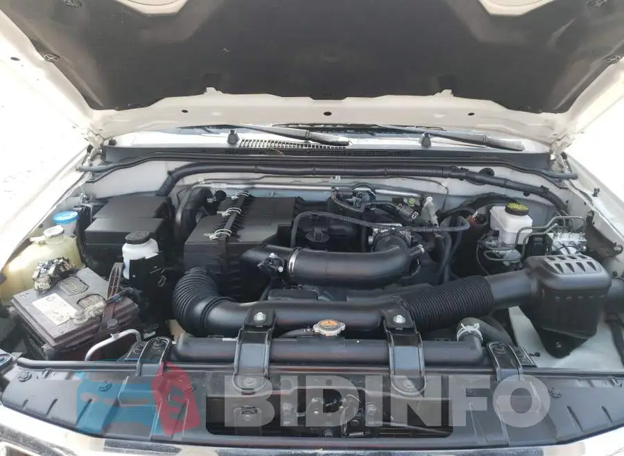 1N6BD0CT5JN763586 Photo# 7