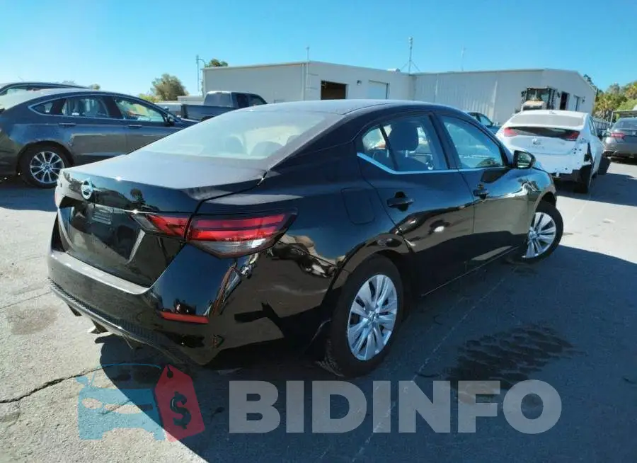3N1AB8BV1LY301802 Photo# 4