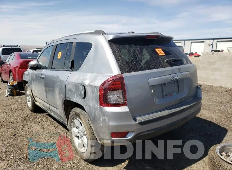 1C4NJCEAXGD766858 Photo# 3