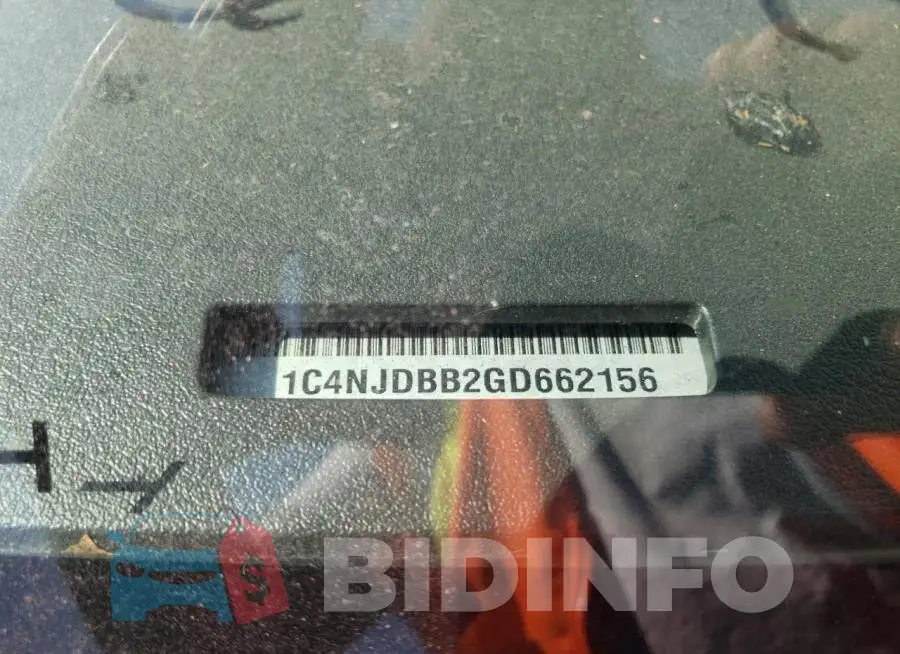 1C4NJDBB2GD662156 Photo# 10