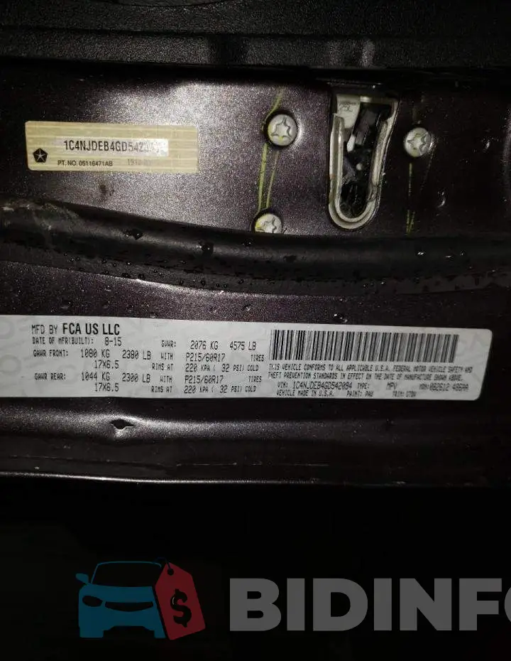 1C4NJDEB4GD542094 Photo# 10