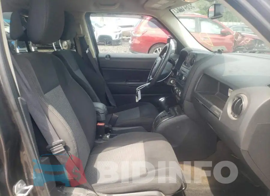 1C4NJRBB2HD170628 Photo# 5