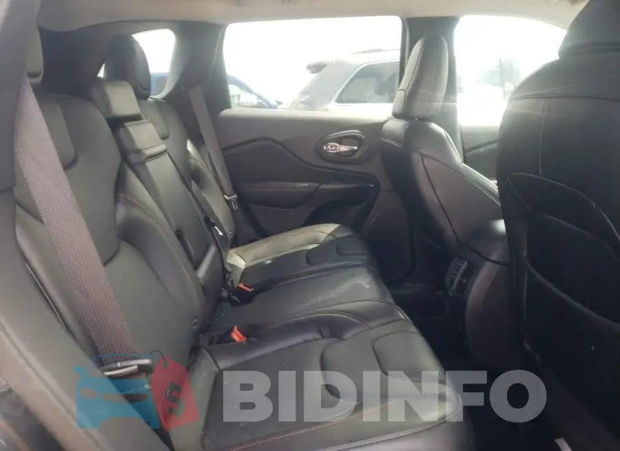 1C4PJMBN2KD288188 Photo# 6
