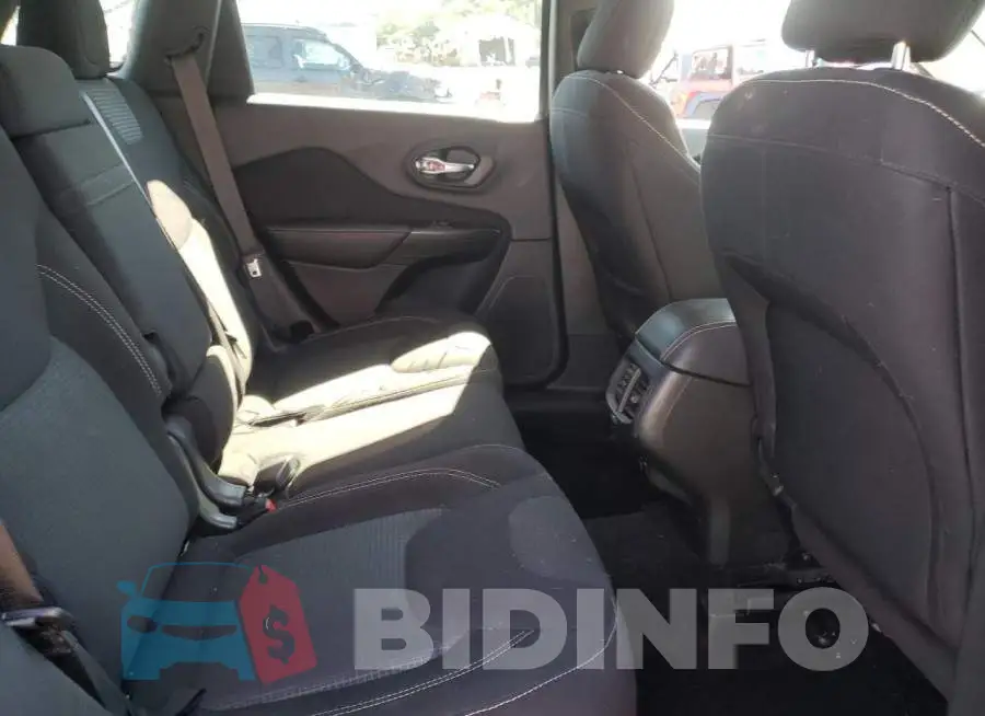 1C4PJMCB3HW563374 Photo# 6