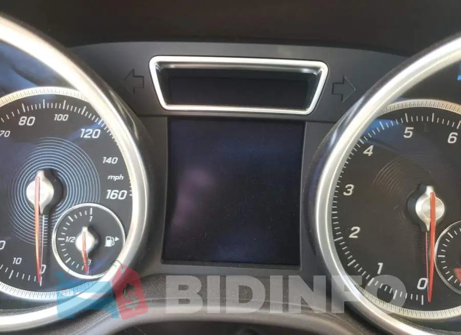 4JGDA5GB4KB216990 Photo# 8 4JGDA5GB4KB216990 Photo# 8