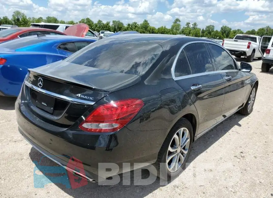 WDDWF4KB7HR215547 Photo# 4