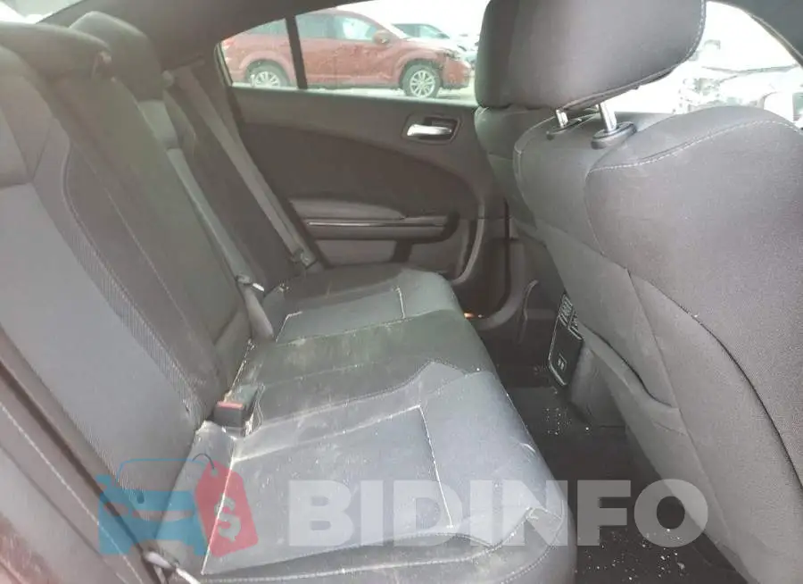 2C3CDXBG4LH190703 Photo# 6