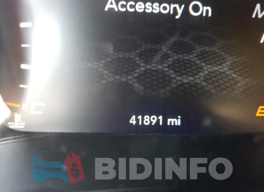 2C3CDXBG7KH653156 Photo# 8
