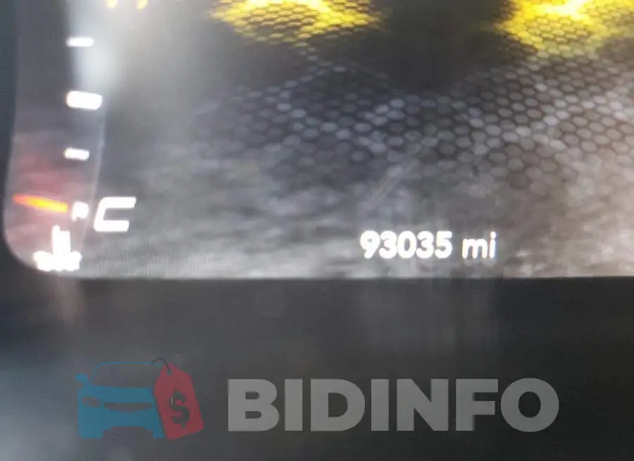 2C3CDXHG9HH563507 Photo# 8