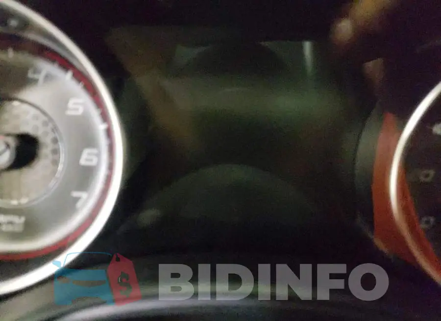 2C3CDXJG0KH757862 Photo# 8