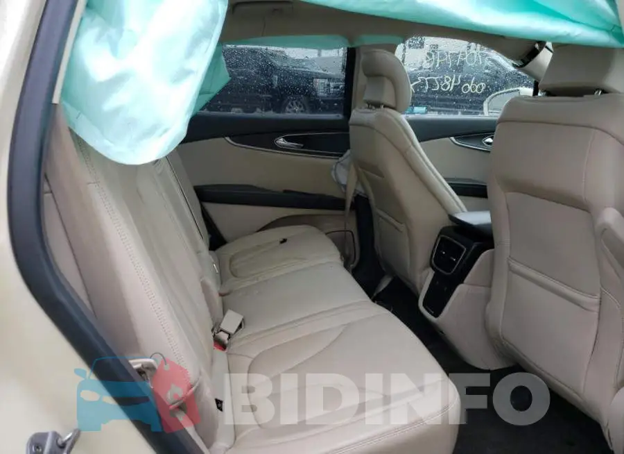 2LMTJ8LR2GBL66389 Photo# 6