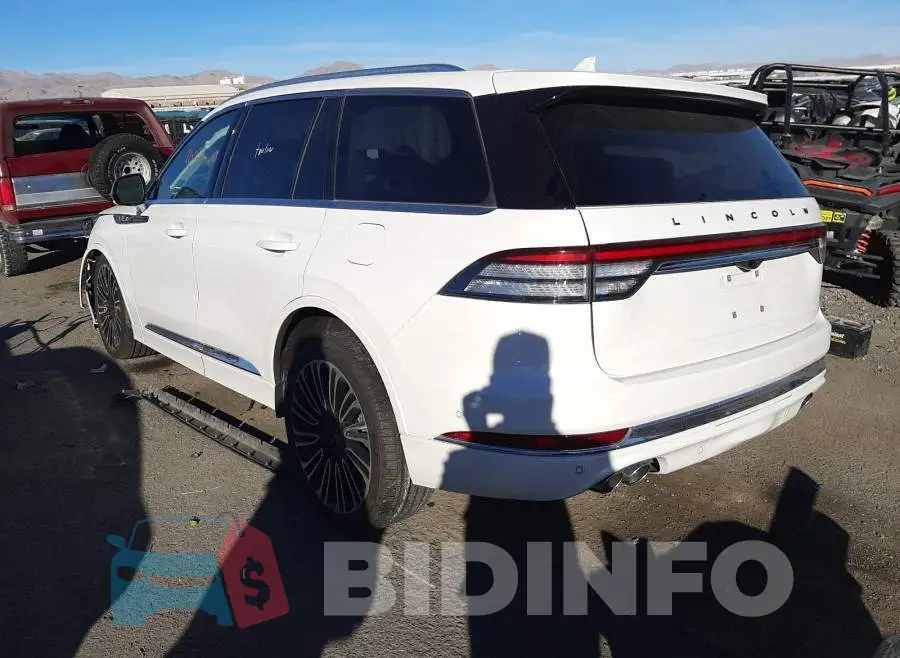 5LM5J9XC9LGL17142 Photo# 3