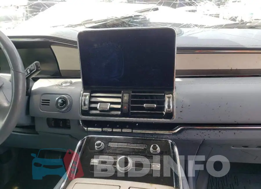 5LMJJ3TT9KEL24913 Photo# 9