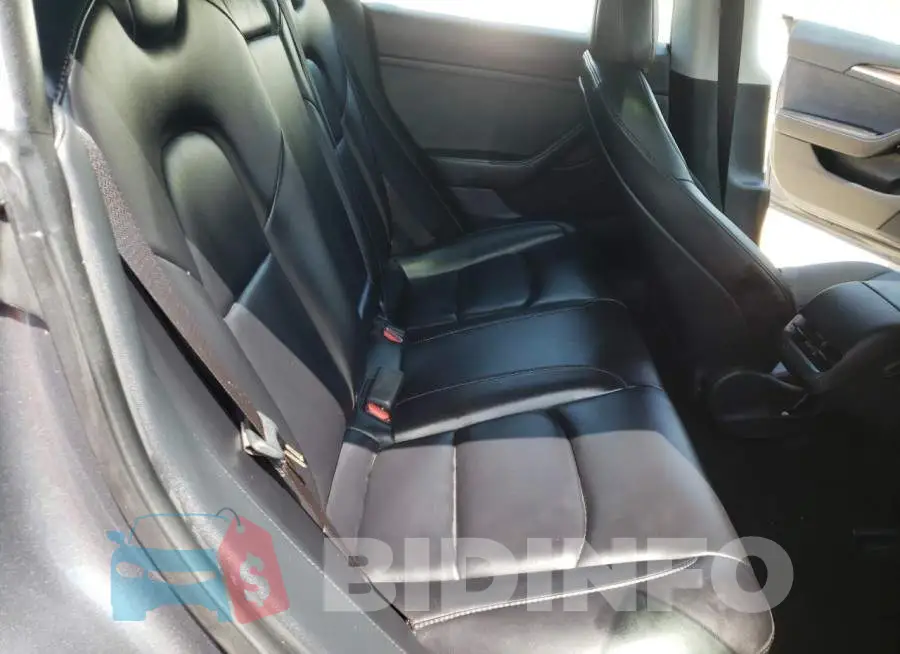 5YJ3E1EB2NF130532 Photo# 6