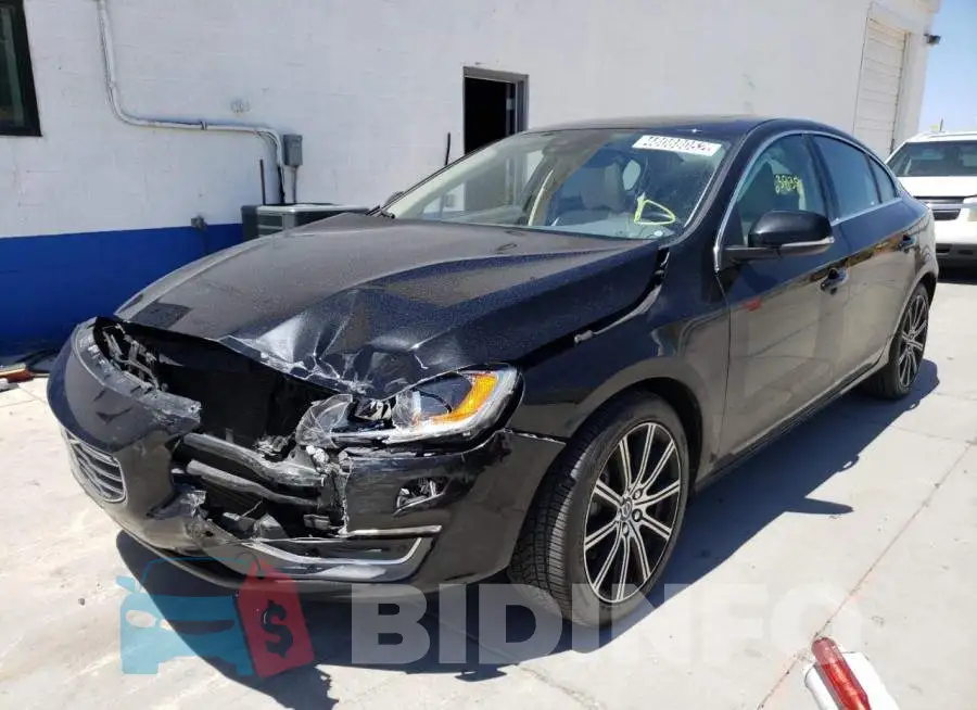 LYV402TM7HB145773 Photo# 2