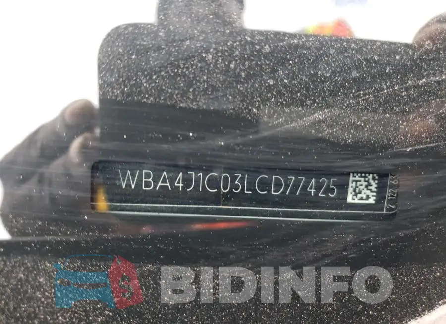 WBA4J1C03LCD77425 Photo# 10
