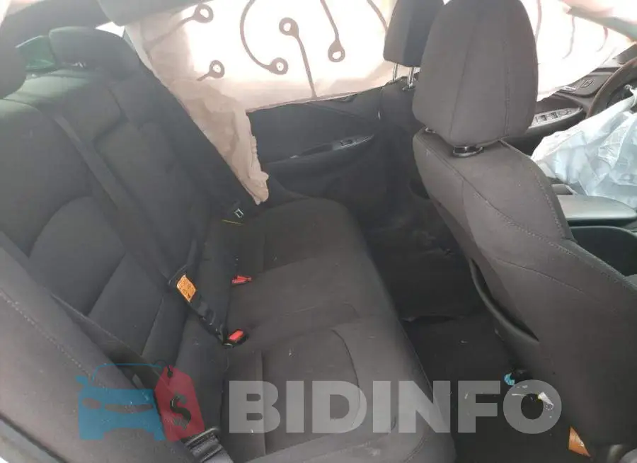 1G1ZB5ST1HF151355 Photo# 6