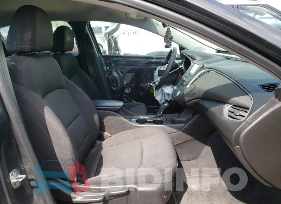 1G1ZB5ST6HF166286 Photo# 5