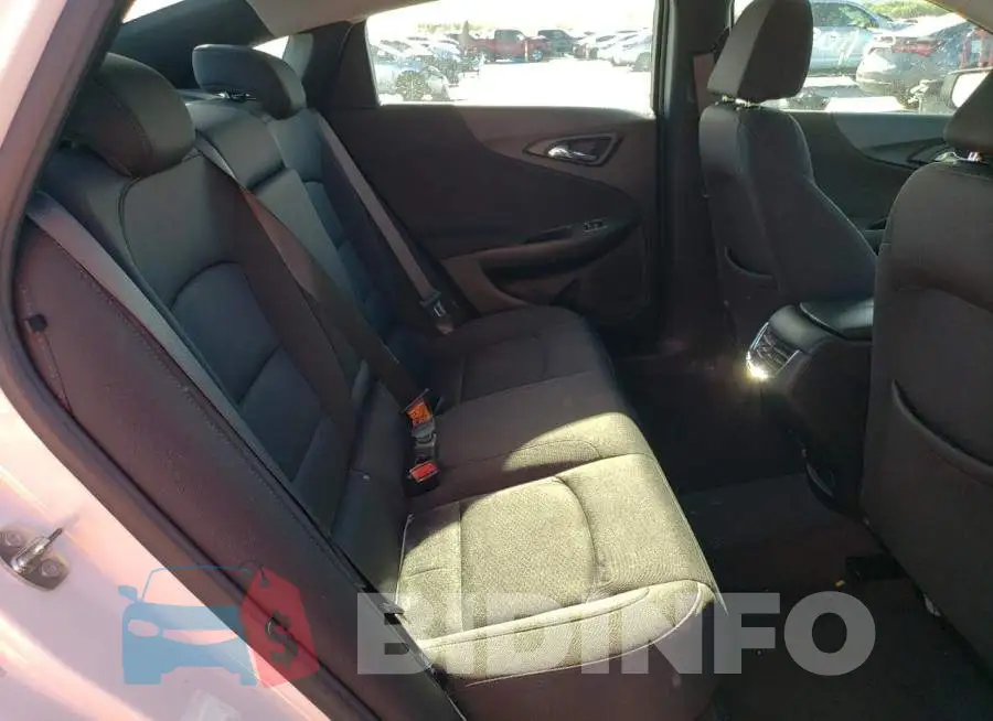1G1ZD5ST5LF107443 Photo# 6