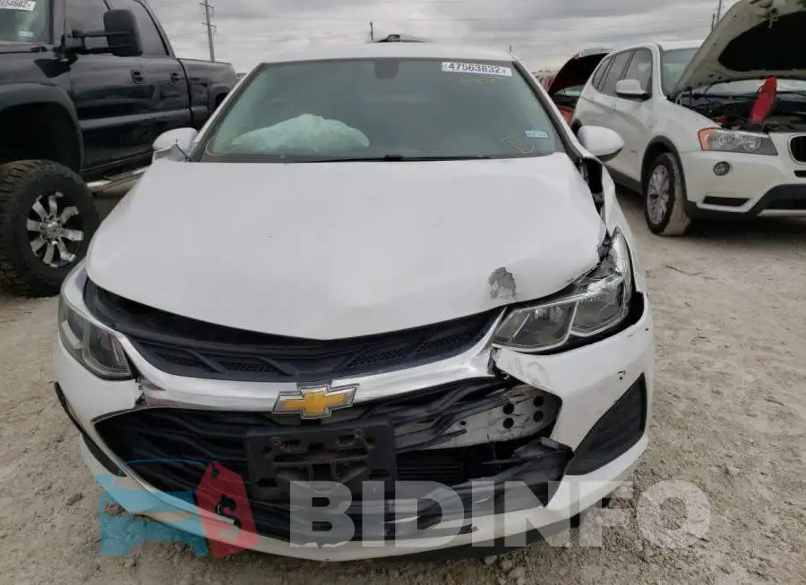 3G1BC6SM2KS589818 Photo# 7