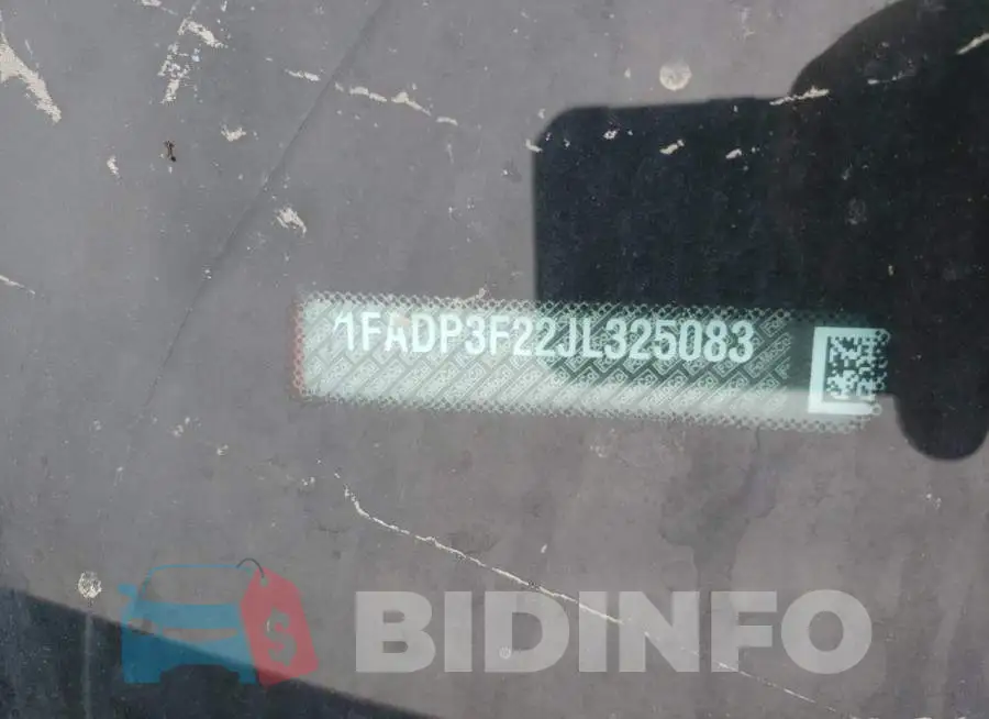 1FADP3F22JL325083 Photo# 10
