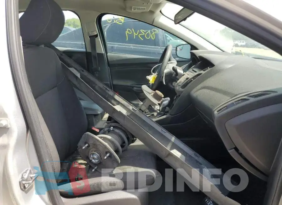 1FADP3F27GL222525 Photo# 5