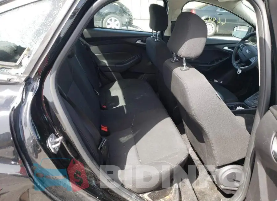 1FADP3F27HL302411 Photo# 6