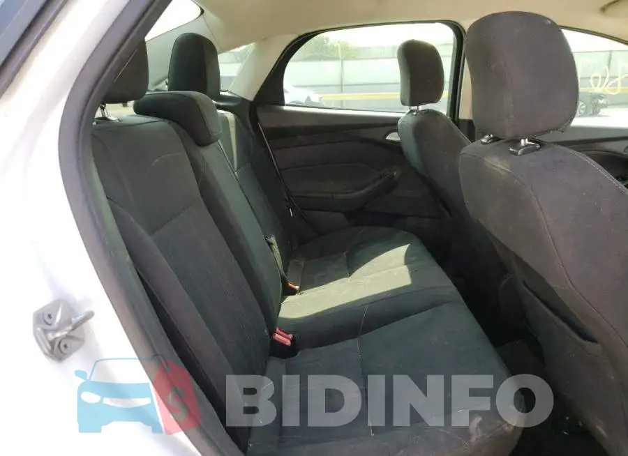 1FADP3F28HL307536 Photo# 6
