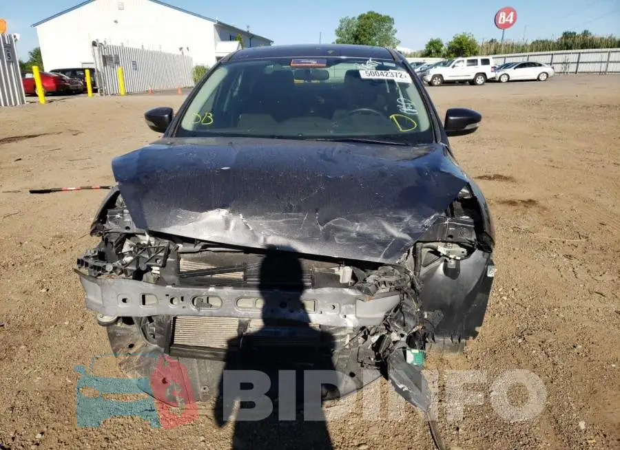 1FADP3H23HL327996 Photo# 9