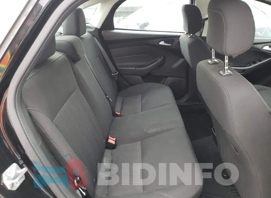 1FADP3H2XJL233880 Photo# 6