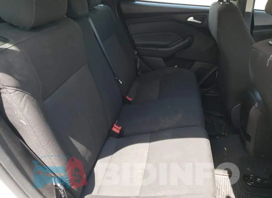 1FADP3K26GL402018 Photo# 6