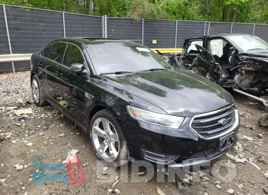 1FAHP2F83JG117982 Photo# 1