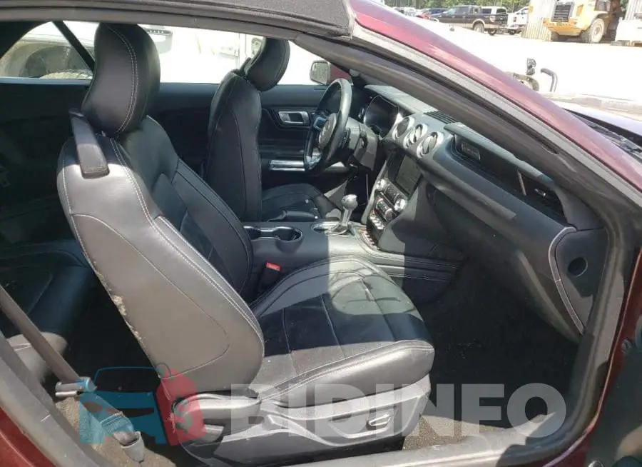 1FATP8UH1J5157120 Photo# 5