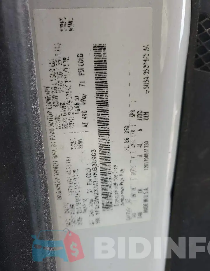 1FDBW2XM7HKB38903 Photo# 10