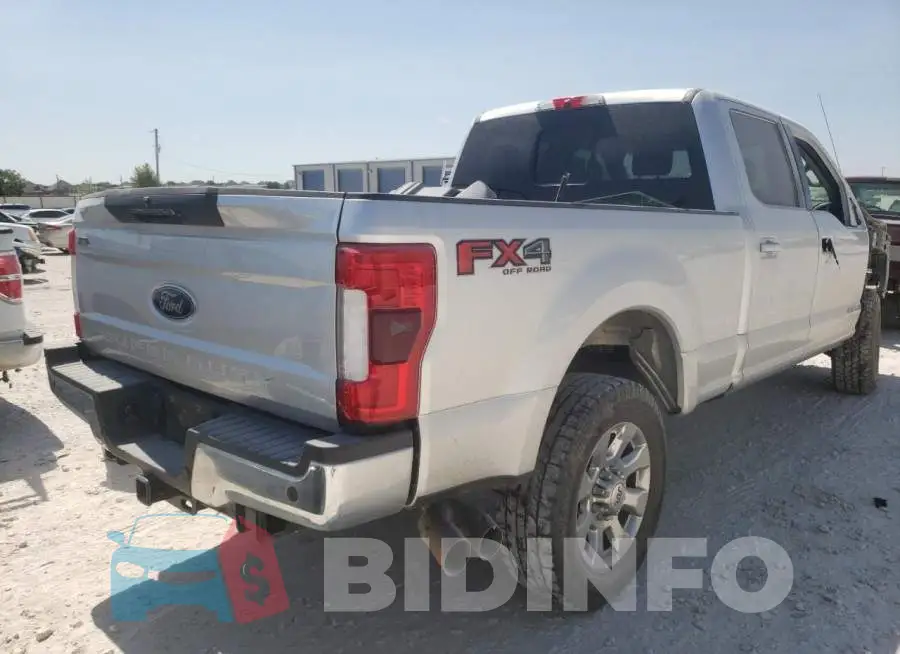 1FT7W2BT2JEB70378 Photo# 4