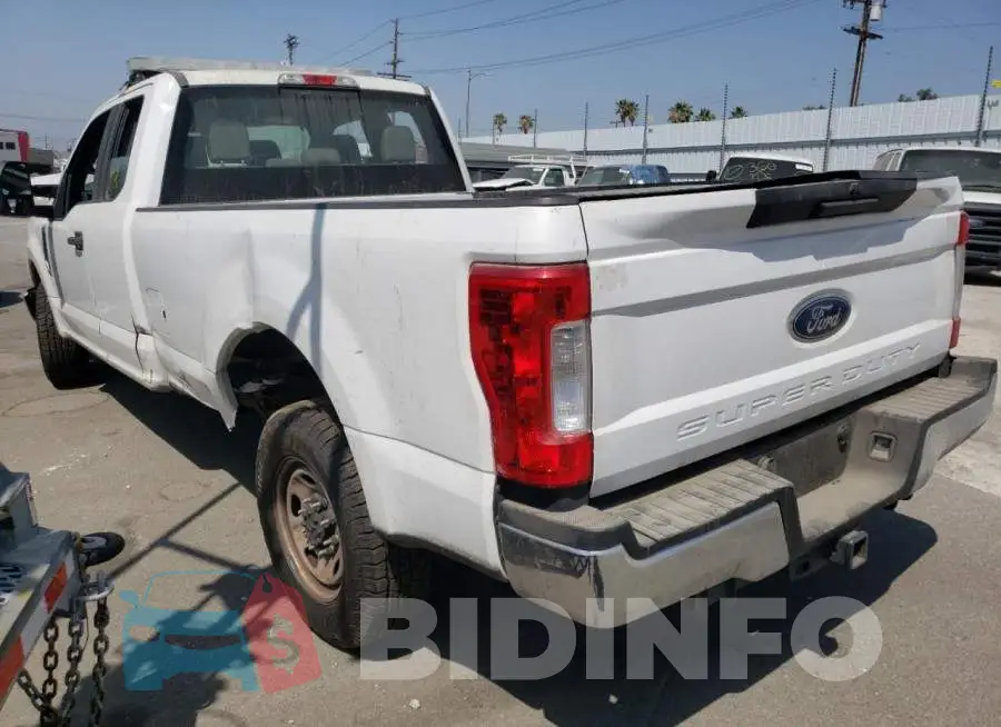 1FT7X2A68JEC58375 Photo# 3