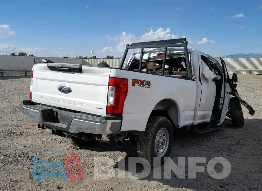 1FT7X2B63HEF34230 Photo# 4