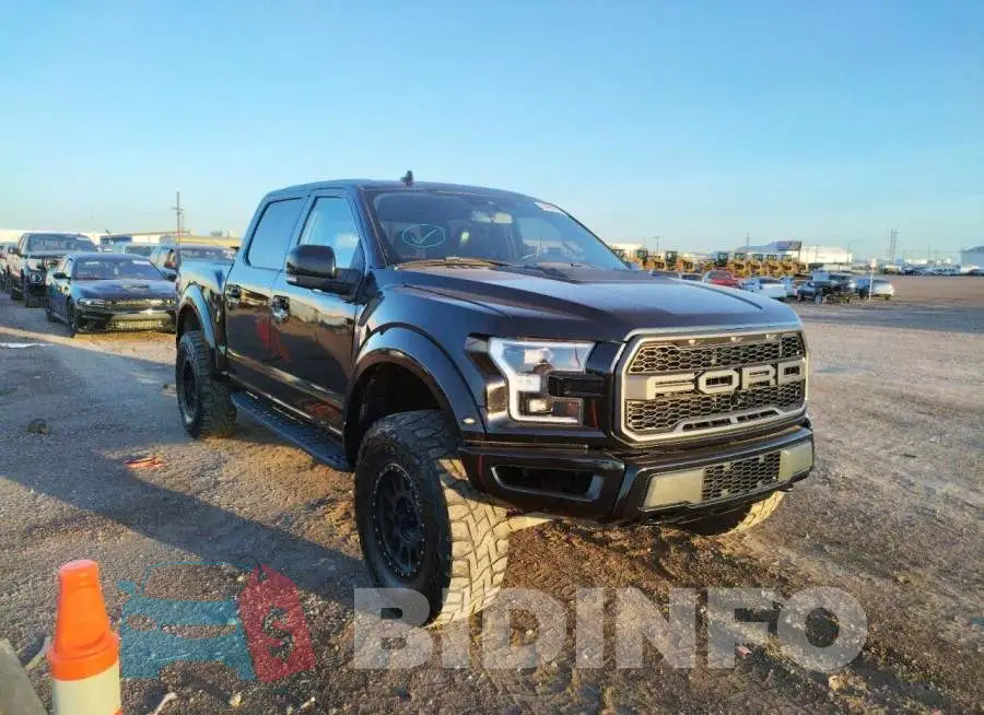 1FTFW1RG9KFB32799 Photo# 1