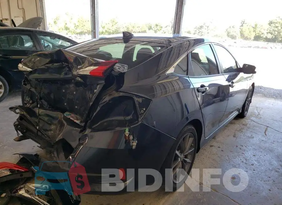 19XFC1F32KE012444 Photo# 4