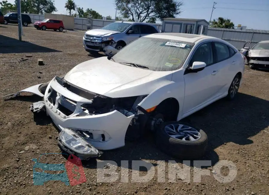 19XFC2F79JE207044 Photo# 2