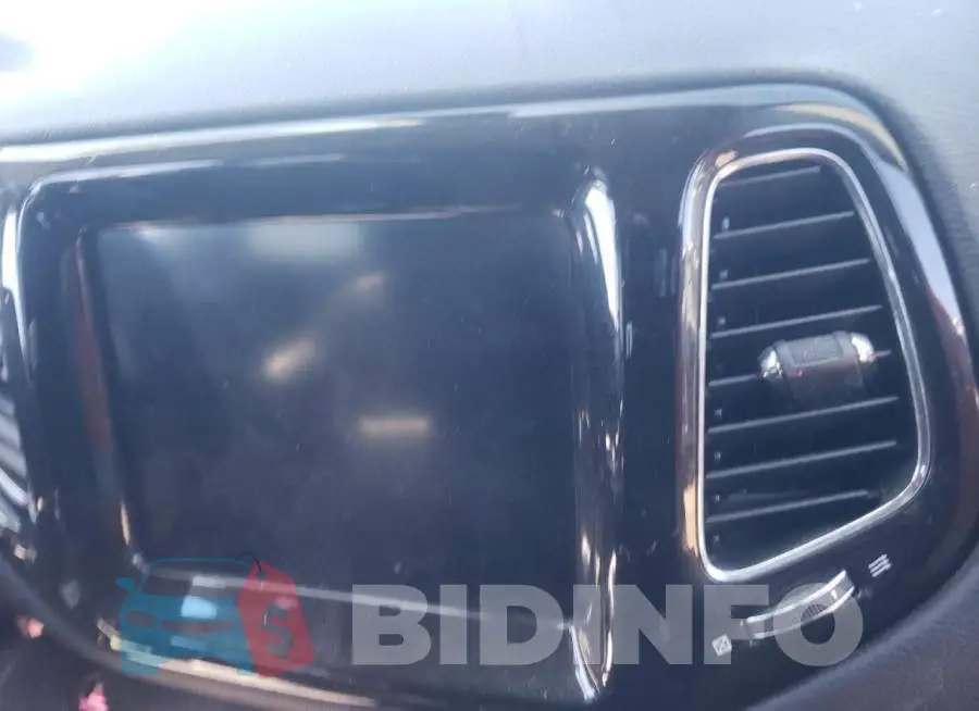 3C4NJDCB6JT354472 Photo# 9