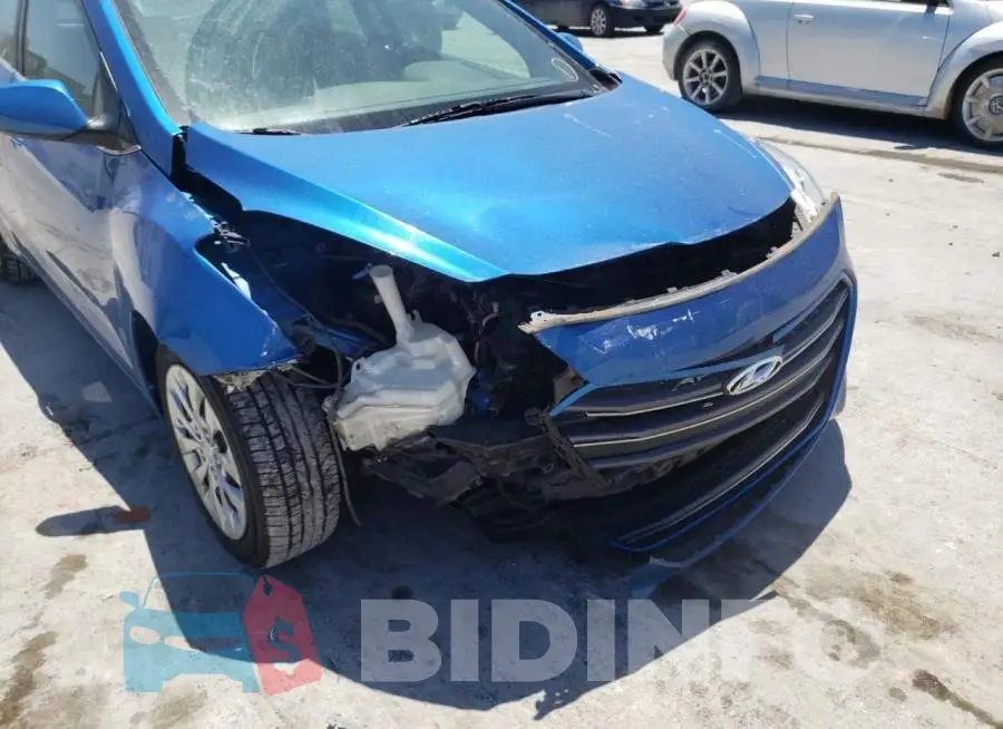 KMHD35LH0HU373580 Photo# 9 KMHD35LH0HU373580 Photo# 9