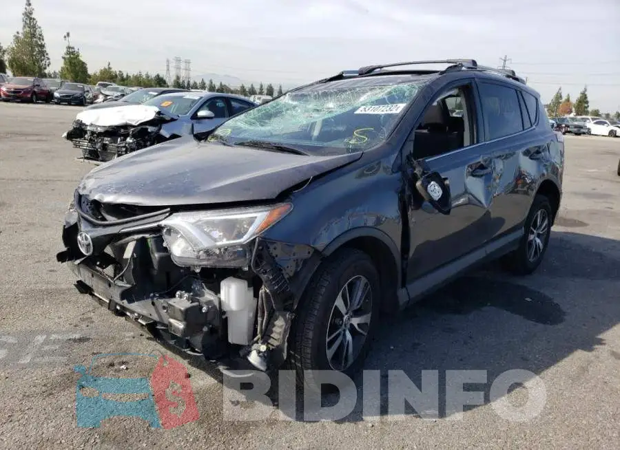 JTMWFREV2GJ082268 Photo# 2