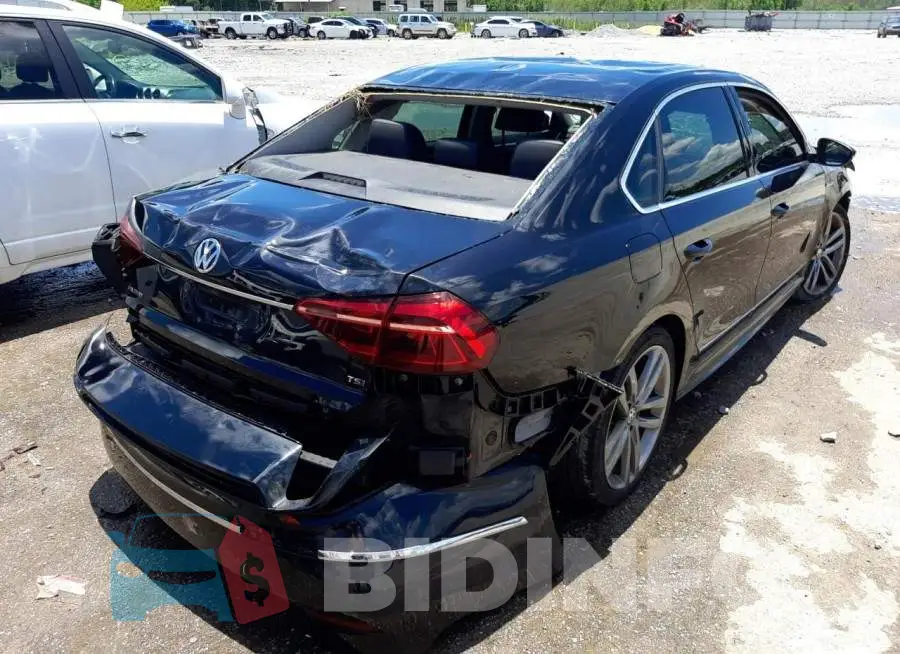 1VWDT7A33HC058010 Photo# 4