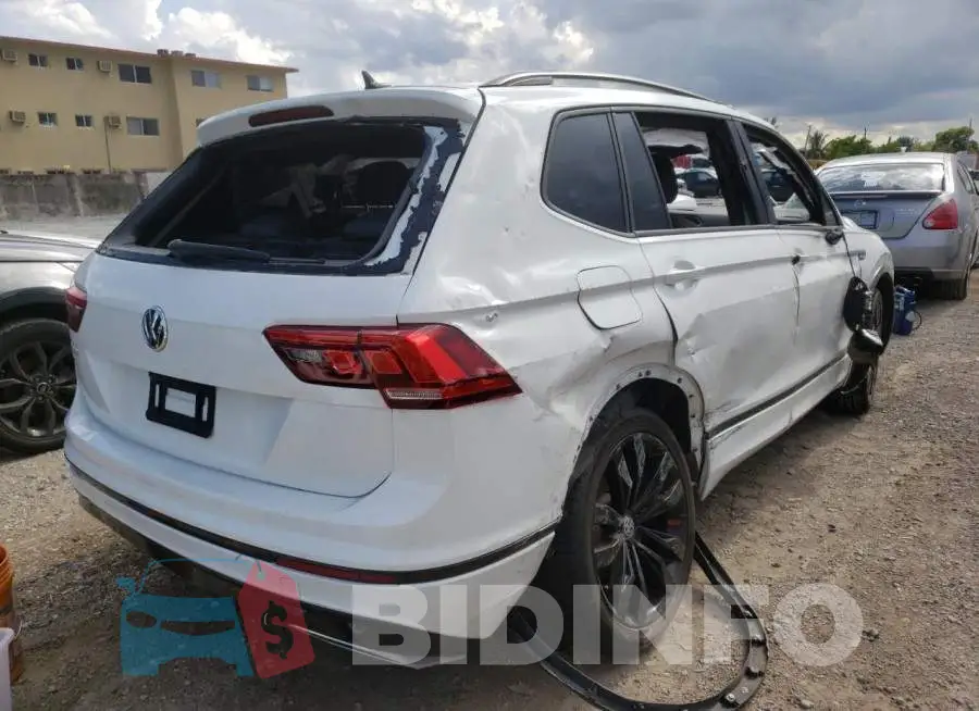 3VV3B7AX1LM148186 Photo# 4 3VV3B7AX1LM148186 Photo# 4